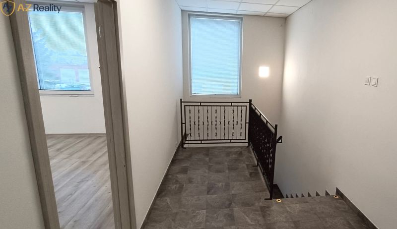 Kiadó Üzlethelység, Üzlethelység, Nové Zámky, Szlovákia