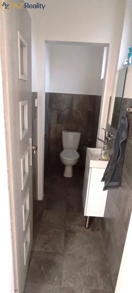 Kiadó Üzlethelység, Üzlethelység, Nové Zámky, Szlovákia