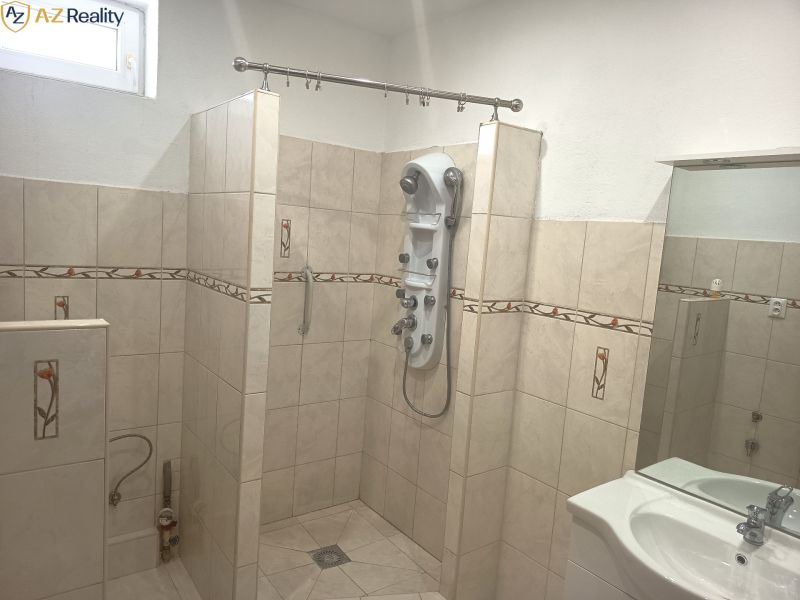Eladó 2 szobás lakás, 2 szobás lakás, Nové Zámky, Szlovákia