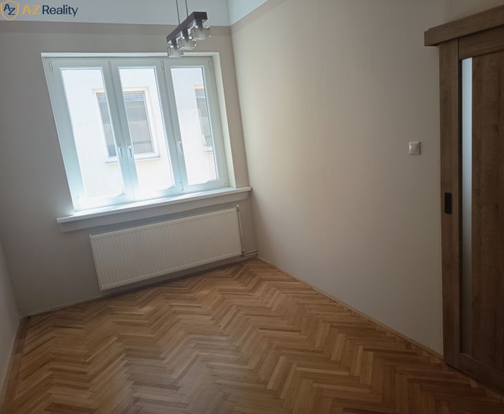 Eladó 2 szobás lakás, 2 szobás lakás, Nové Zámky, Szlovákia