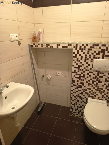 Kiadó 1 szobás lakás, 1 szobás lakás, Nové Zámky, Szlovákia