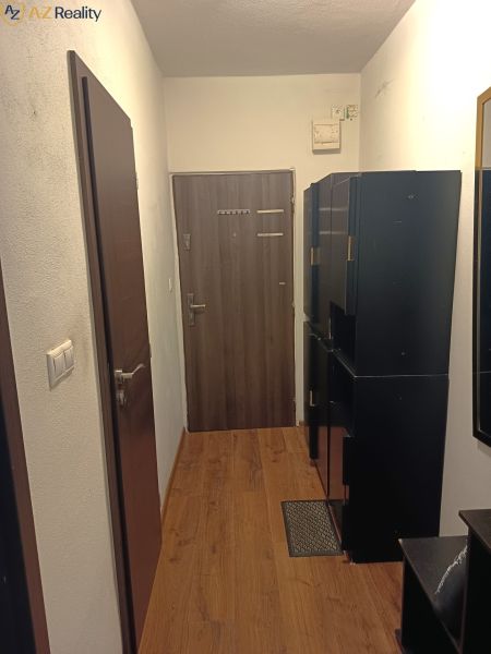 Kiadó 1 szobás lakás, 1 szobás lakás, Nové Zámky, Szlovákia