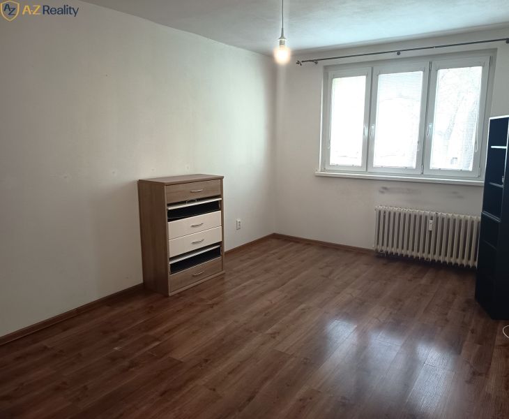 Kiadó 1 szobás lakás, 1 szobás lakás, Nové Zámky, Szlovákia
