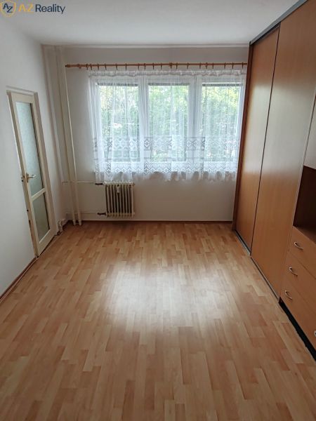 Kiadó 3 szobás lakás, 3 szobás lakás, Košická cesta, Komárno, Szlováki