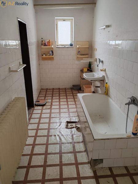 Eladó Családi ház, Családi ház, Dlhá, Komárno, Szlovákia