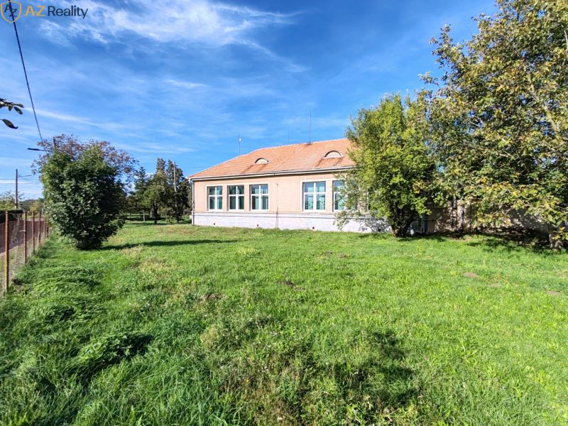 Kiadó Irodahelység, Irodahelység, Školská, Komárno, Szlovákia