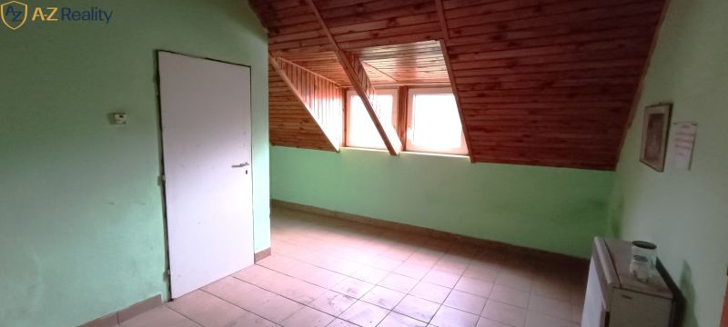 Eladó Családi ház, vállalkozási lehetöség, Érsekújvár Szlovákia