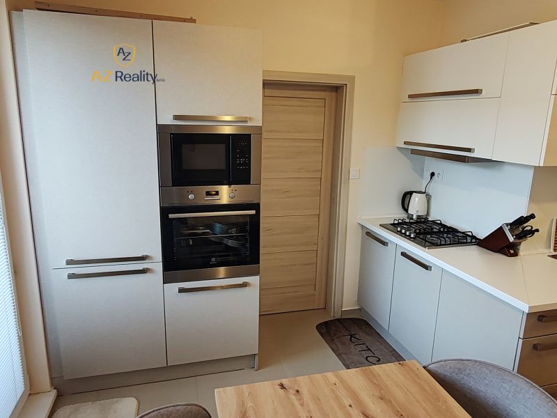 Eladó 3 szobás lakás, 3 szobás lakás, Meštianska, Komárno, Szlovákia