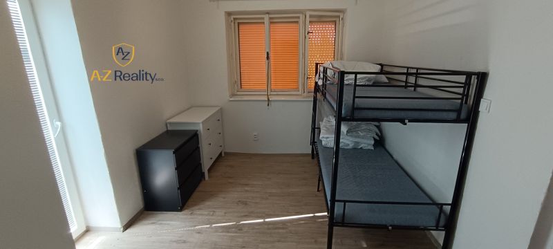 Kiadó Családi ház, Családi ház, Nové Zámky, Szlovákia
