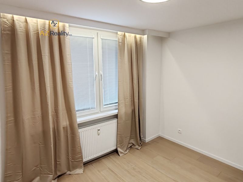 Eladó 3 szobás lakás, 3 szobás lakás, Rákocziho, Komárno, Szlovákia