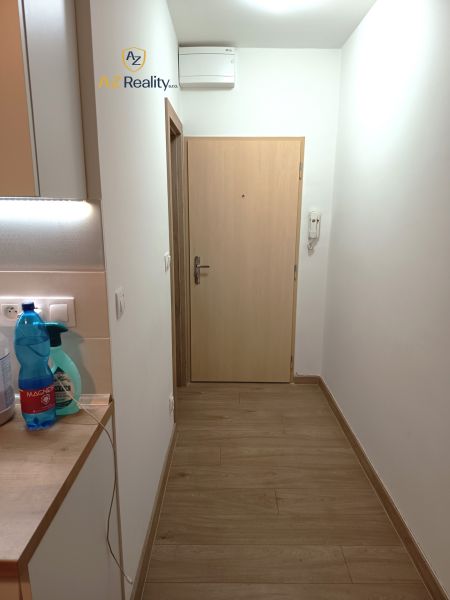Kiadó 1 szobás lakás, 1 szobás lakás, Nové Zámky, Szlovákia